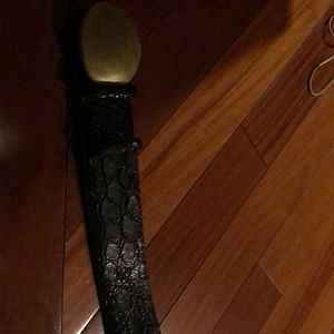 Donna Karan signature design black alligator belt